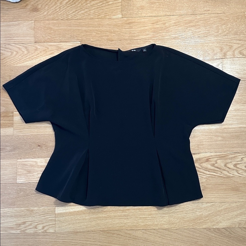 Uniqlo Elegant Black Women's Blouse - Size Small